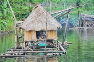 Rumah Anco tempat nelayan menunggu saat menangkap ikan di Ciwidig Camping Ground