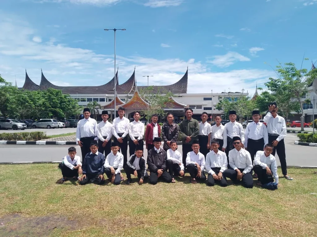 Sedekah Daging Gontor Kampus 9